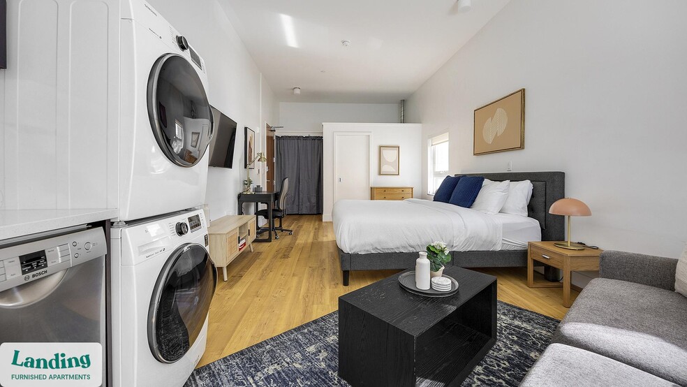 Building Photo - 135 Adams St