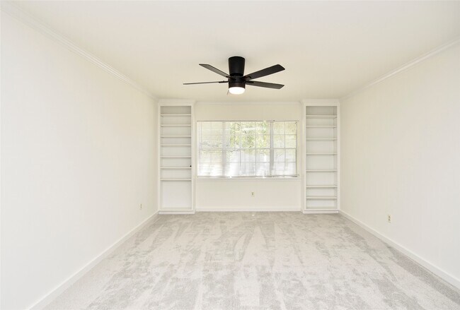 Building Photo - 2600 Bellefontaine St