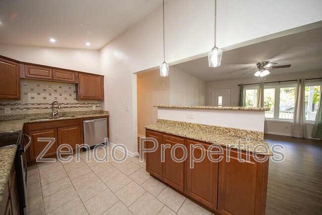 Building Photo - 4821 Vick St