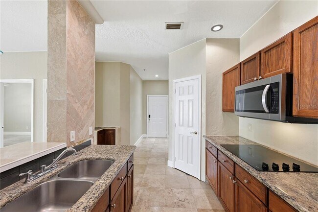 Building Photo - 580 Brantley Terrace Way