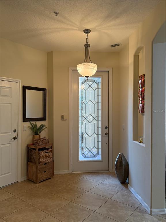 Building Photo - 3625 Square W Ln #4