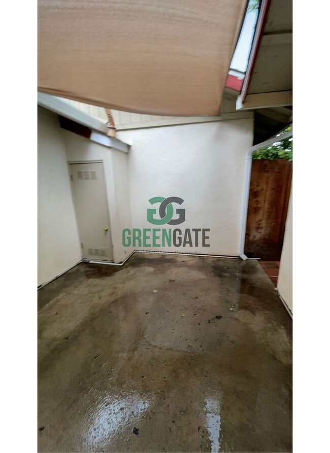 Building Photo - 3517 Woodglen Dr