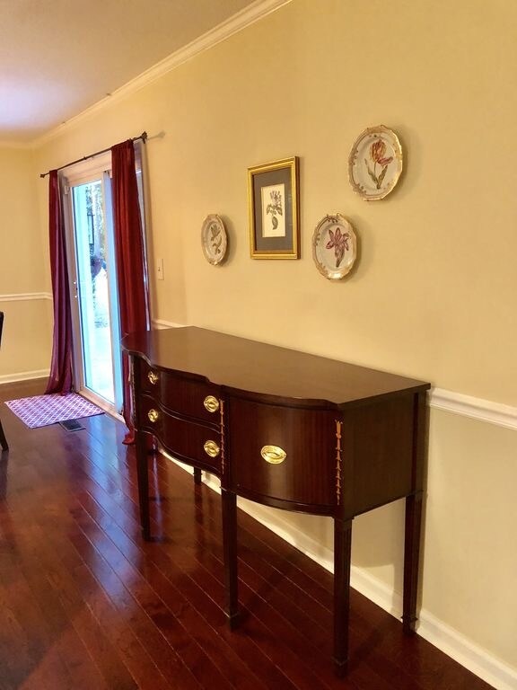 Building Photo - 685 Donald Ross Dr