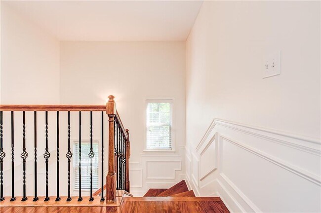 Building Photo - 3304 Ferncliff Ct