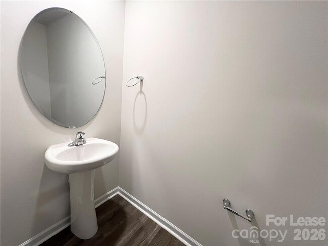 Building Photo - 5915 Faron Wy