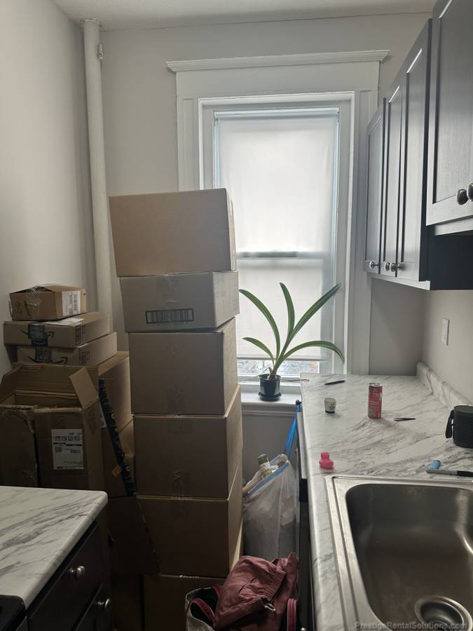 Building Photo - 60 Woodstock Ave