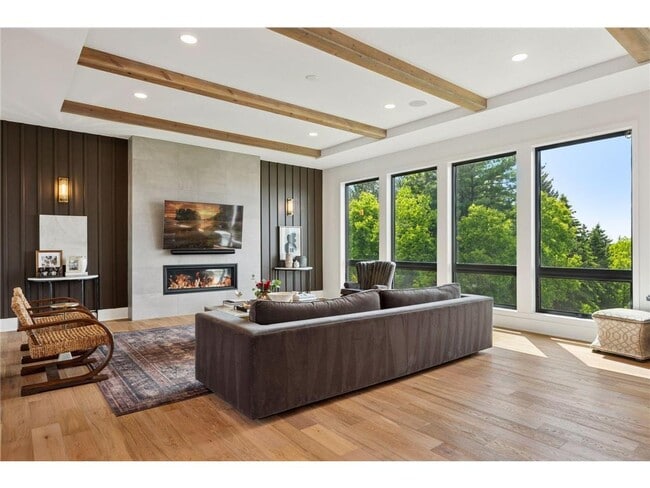 Building Photo - 6297 Yuma Ln N