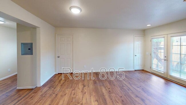 Building Photo - 622 S Seaward Ave