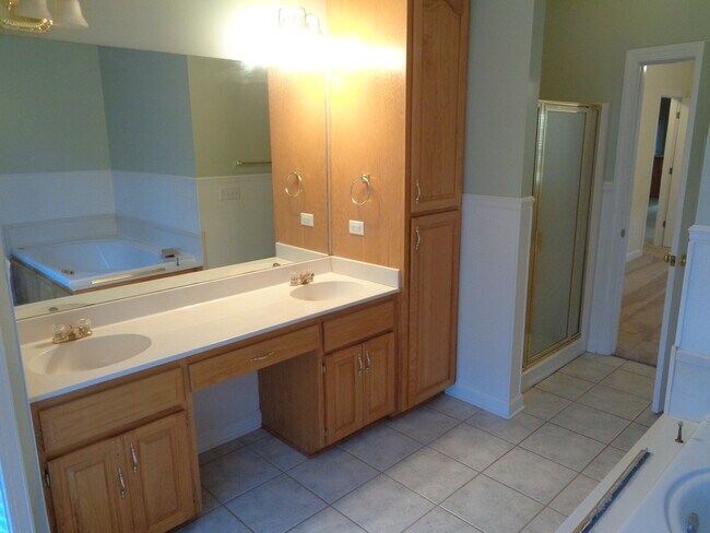 Building Photo - Tartan Pines, Enterprise, AL