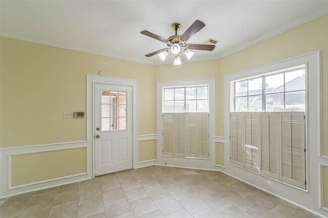 Building Photo - 1706 Galleon Oaks Dr