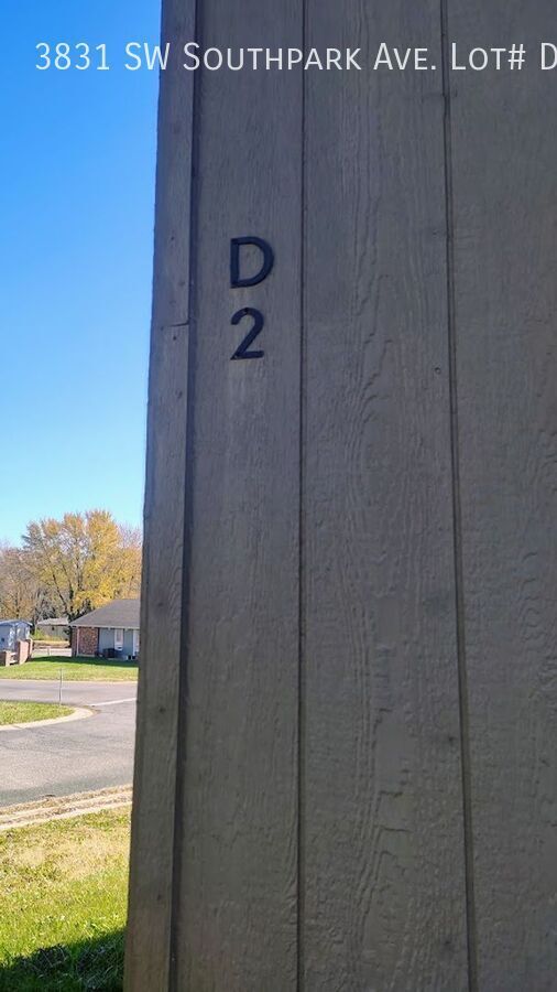 Building Photo - 3831 SW South Park Ave