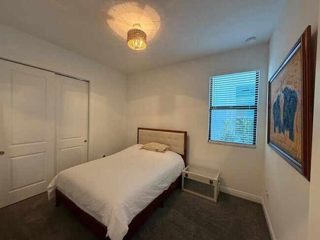 Building Photo - 187 SE Via Sangro