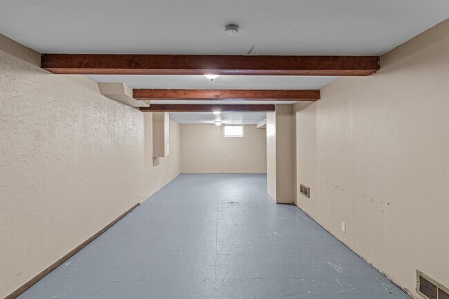 Building Photo - 1040 Bluefield Dr