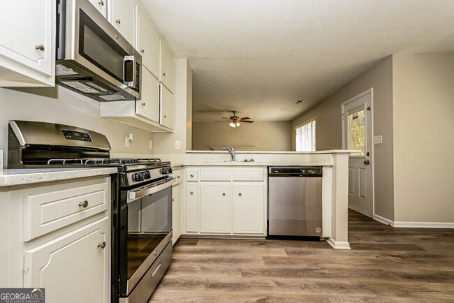 Building Photo - 266 Northwind Dr