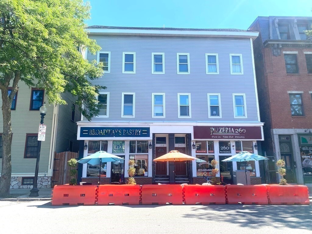 Building Photo - 258 W Broadway