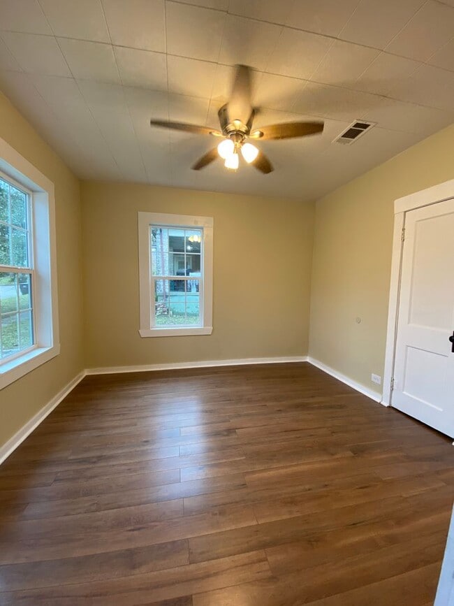 Building Photo - Temple Beauty 3 Bed 1.5 Bath