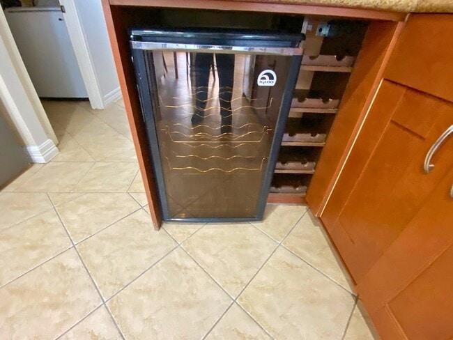 Building Photo - 21623 San Marino Dr