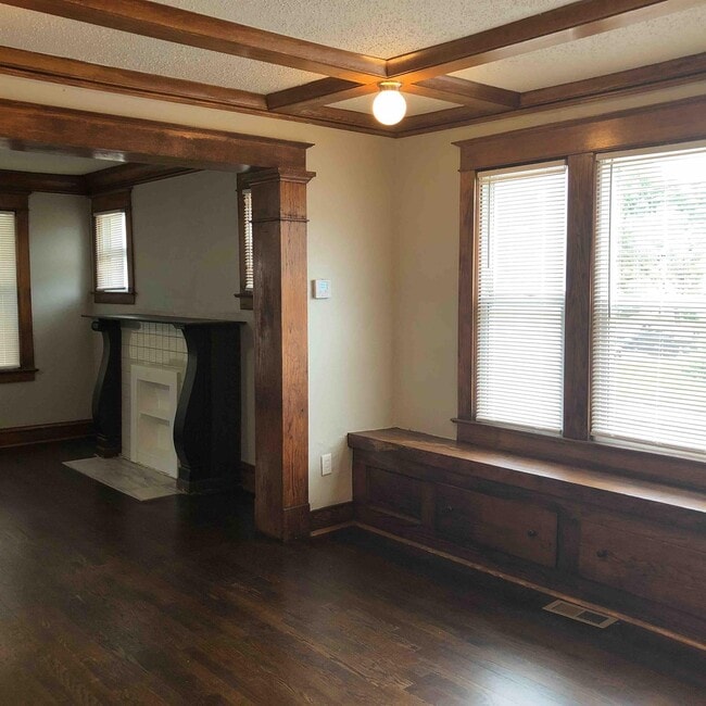 Building Photo - 4042 College Ave