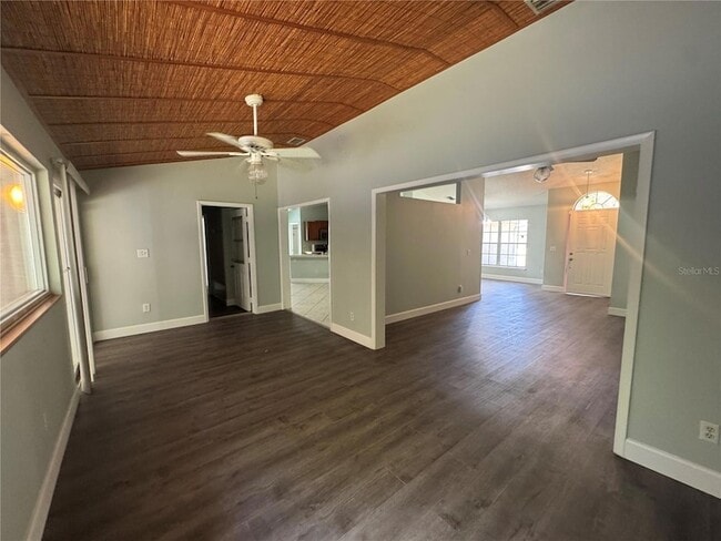 Building Photo - 10941 Mill Pond Way