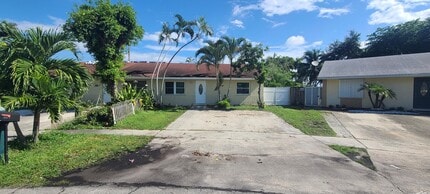 Building Photo - 1769 Keenland Cir