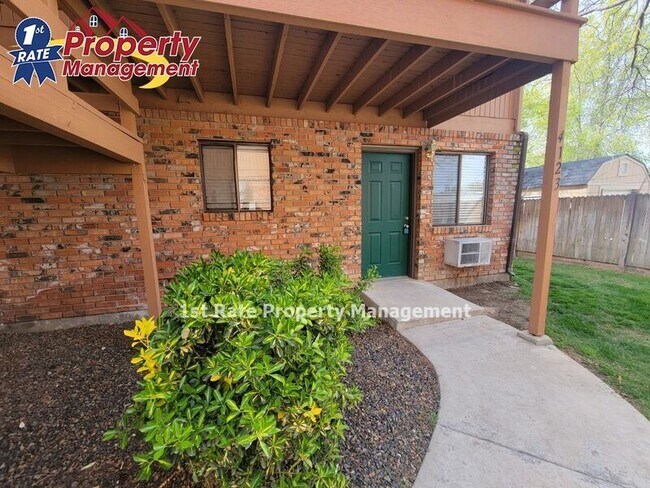Primary Photo - 4125 W Dorian St