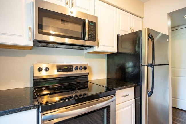 Interior Photo - Grandview Passage