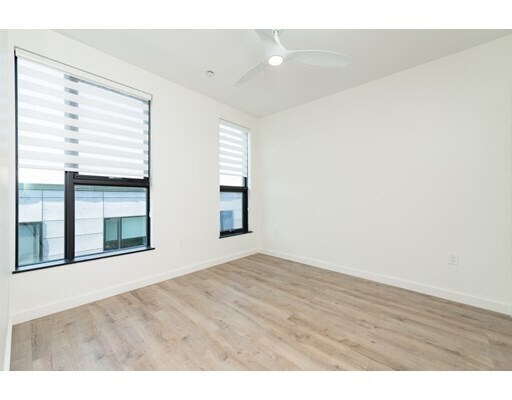 Building Photo - 2 Sewall St