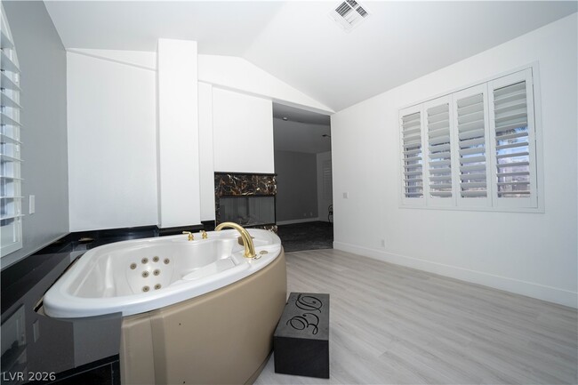 Building Photo - 4875 Impressario Ct