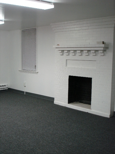 Building Photo - 5604 Pocusset St
