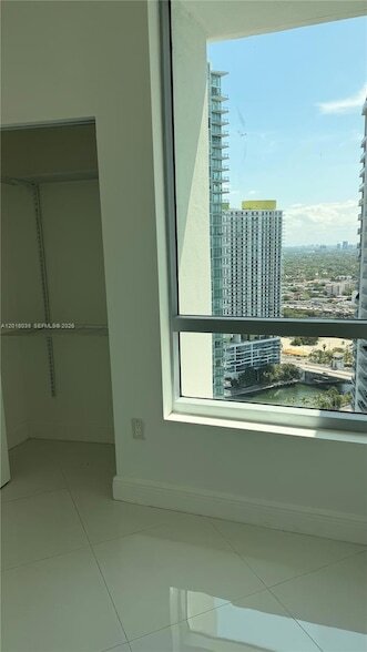 Building Photo - 350 S Miami Ave