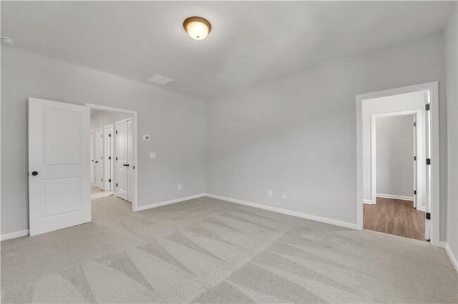 Building Photo - 656 Devon Aly