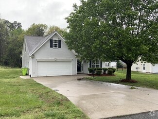 Building Photo - 187 Sailway Rd