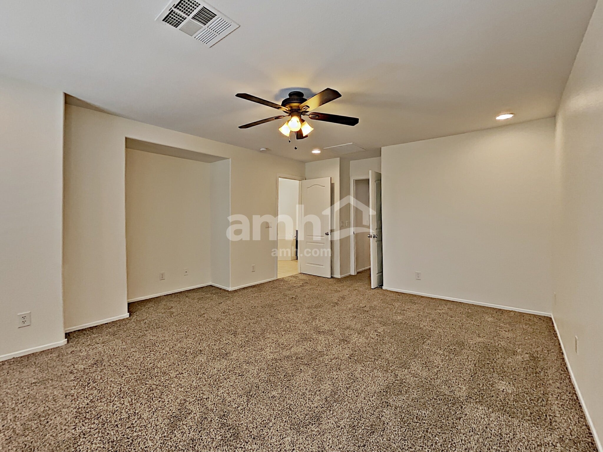Building Photo - 10580 Elberton Ave