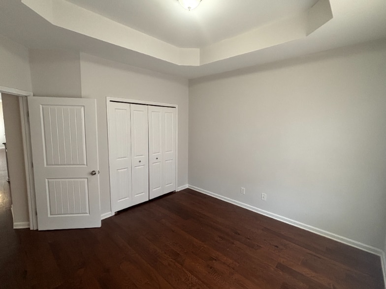 Building Photo - 411 Prom Dr SW