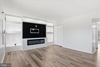 Building Photo - 663 Johahn Dr