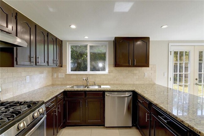 Building Photo - 3703 Skipton Dr
