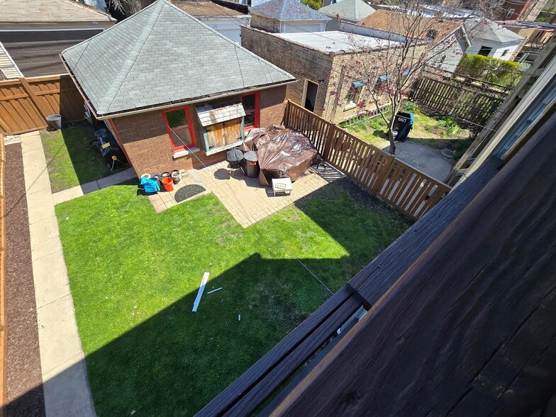 Back Yard - 6621 N Campbell Ave
