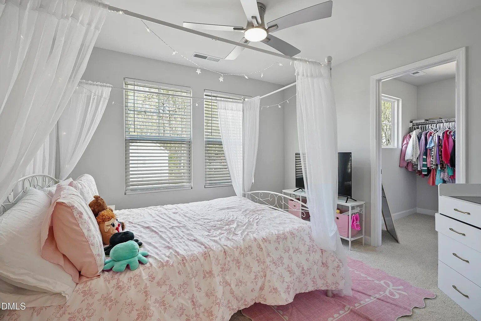 Building Photo - Room in House on Longleaf Gln Ln