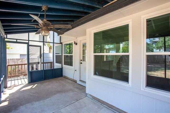 Building Photo - 1310 Strickland Dr