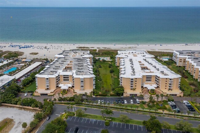 Building Photo - 6500 Sunset Way