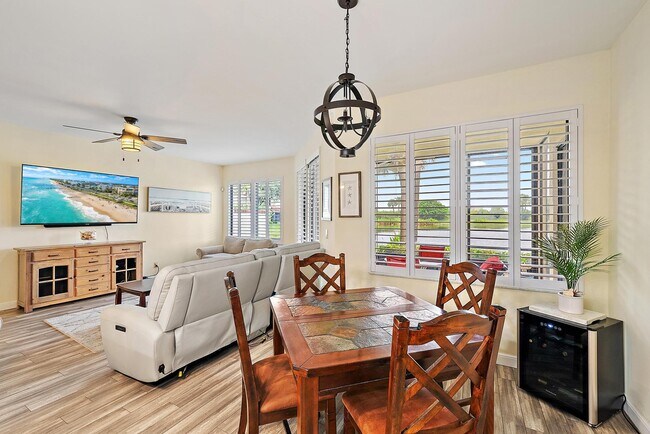Building Photo - 302 Sea Oats Dr