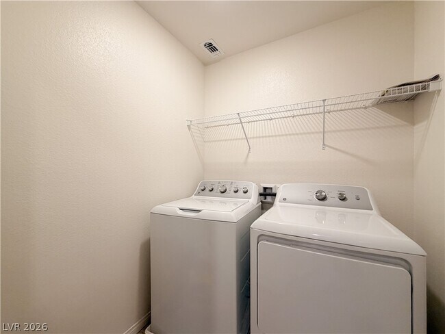 Building Photo - 7008 Dandelion Pk Ave