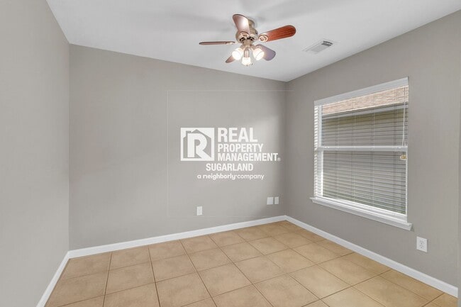 Building Photo - 7754 Eldergrove Ln