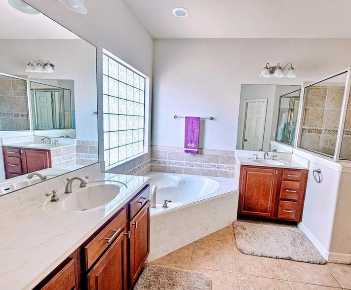 Building Photo - 2652 Salorn Way