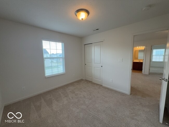 Building Photo - 5860 Crowley Pkwy