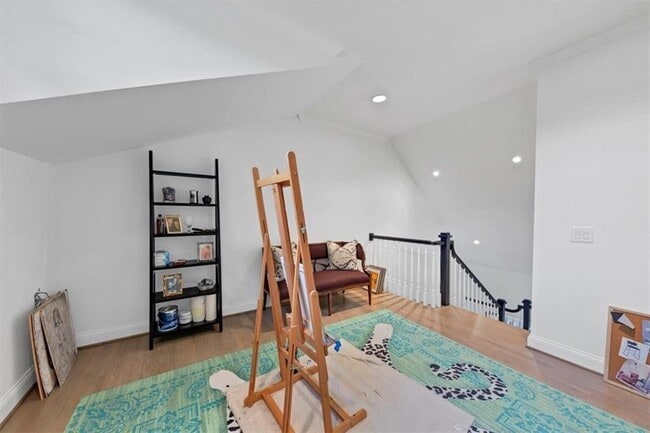 Building Photo - 4222 Rickenbacker Dr NE