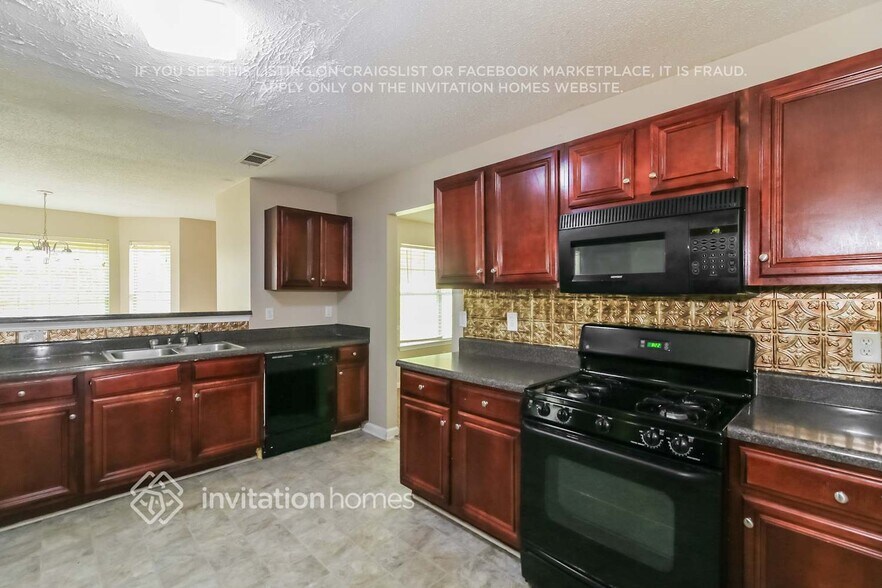 Building Photo - 6853 Fireside Ln