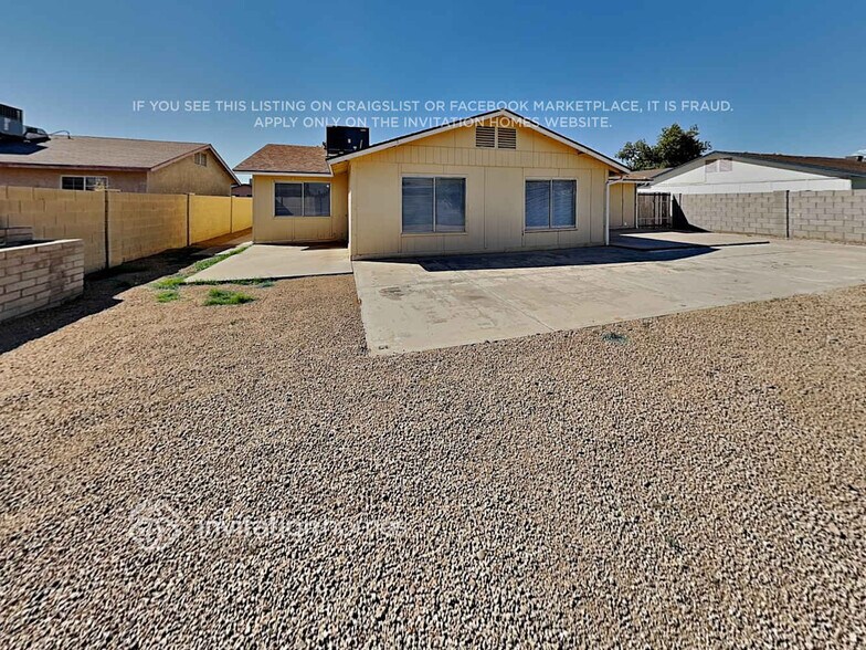 Building Photo - 10902 W Montecito Ave