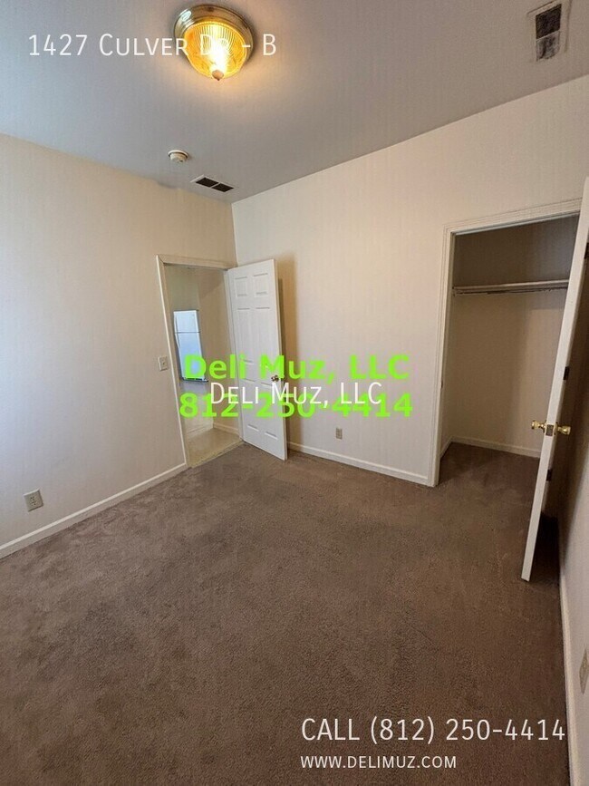 Building Photo - 1427 Culver Dr