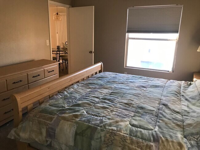 Building Photo - 2300 E Silverado Ranch Blvd